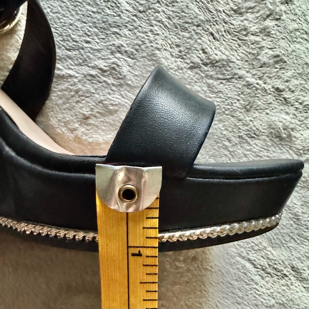 BCBGeneration Jae Black Platform Strappy Wedge Gold Buckle & Chain Detail - Picture 12 of 12
